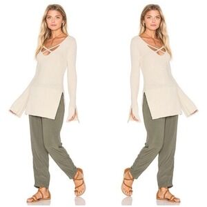 NWT Free People Size LARGE Criss Cross Tunic Sweater V Neck Side Slits Ivory